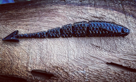 Warbird (Color: Agent 711 (Black w/ Blue Flake), size: 4)